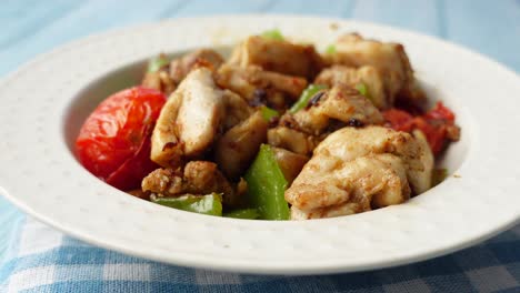 chicken with tomatoes and green peppers