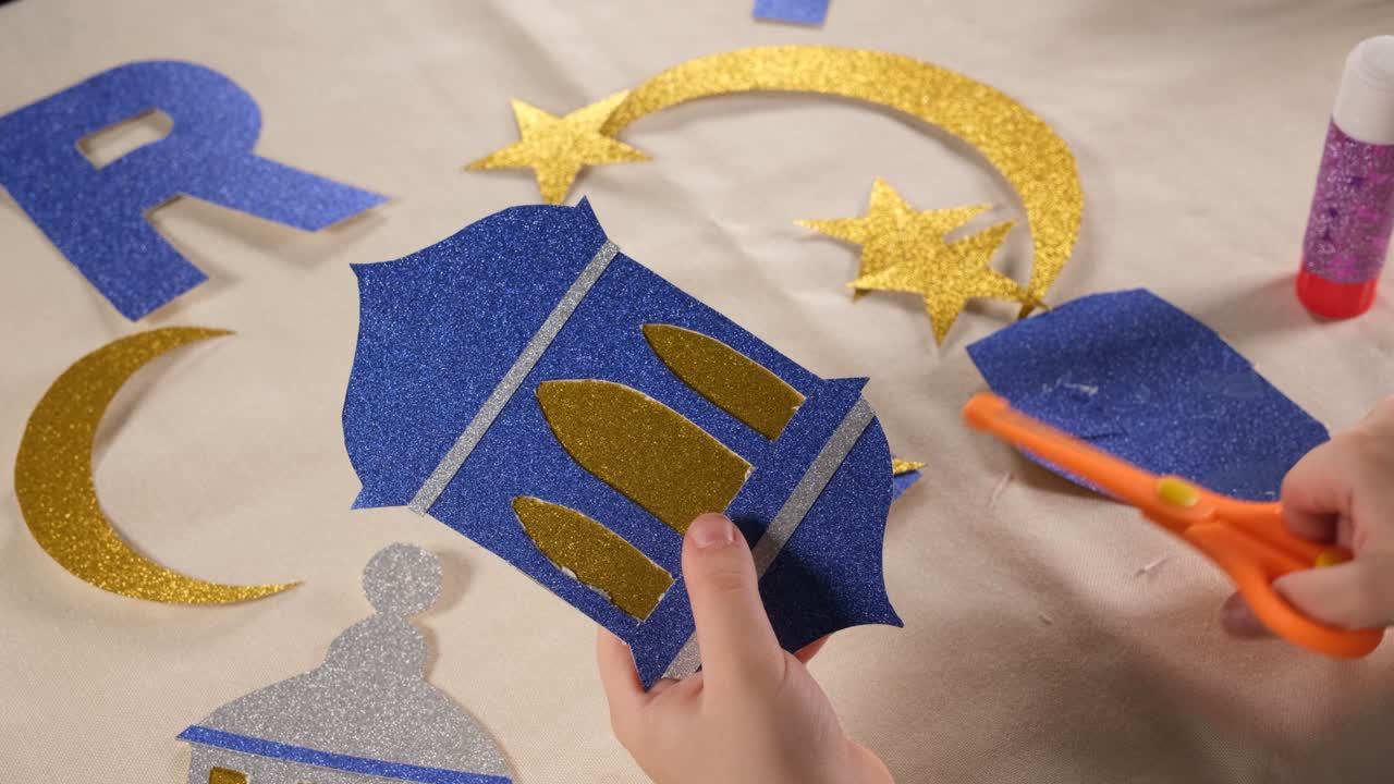 make ramadan candle decorations