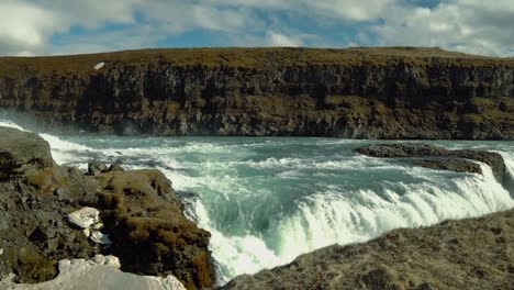 靠近 gullfoss 水<unk>