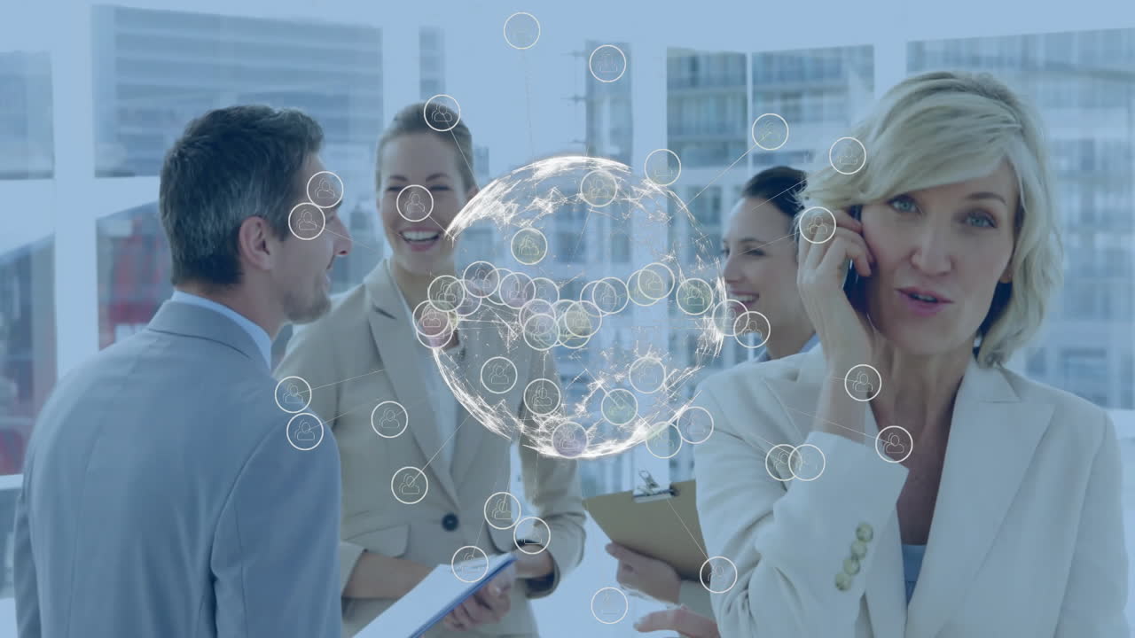 글로벌 네트워크 연결 애니메이션 비즈니스 사람들 사무실에서 논의