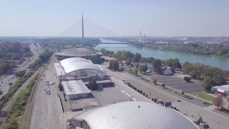 que establece una foto aérea de la feria de belgrado, serbia