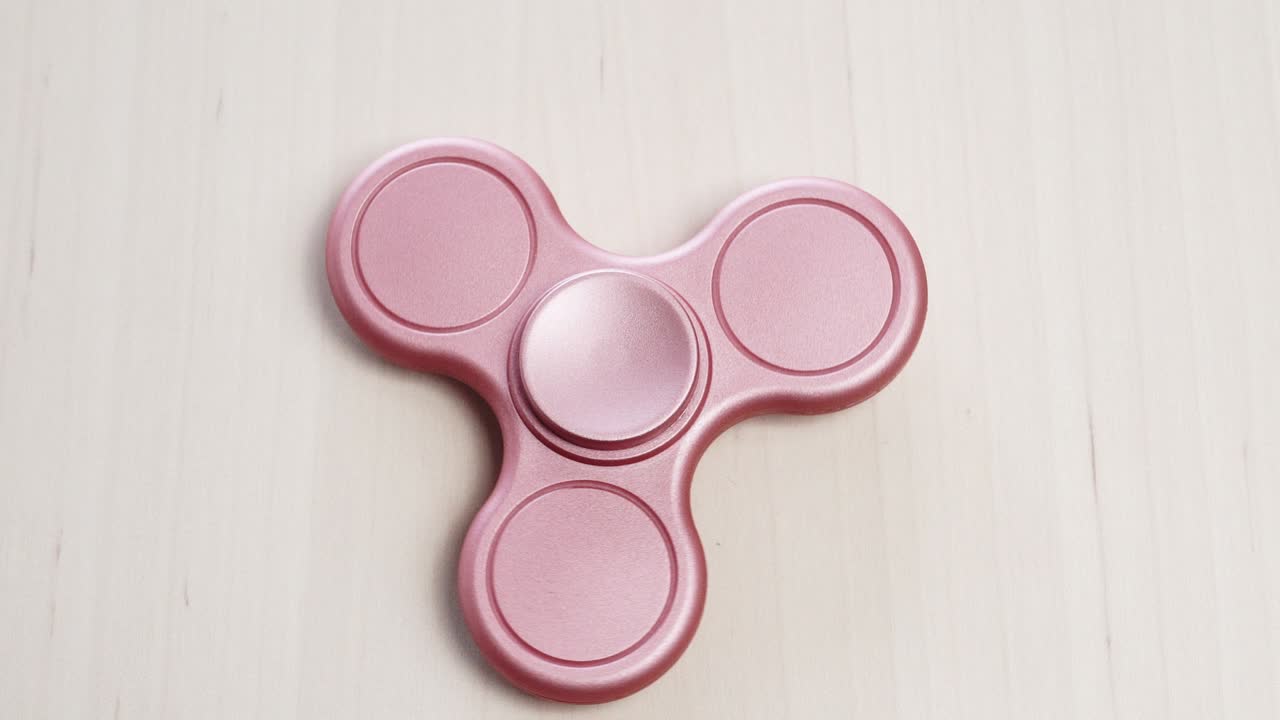 Fidget spinner stress relieving toy 4K