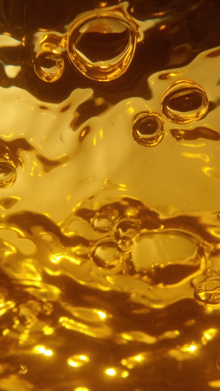 burbujas doradas