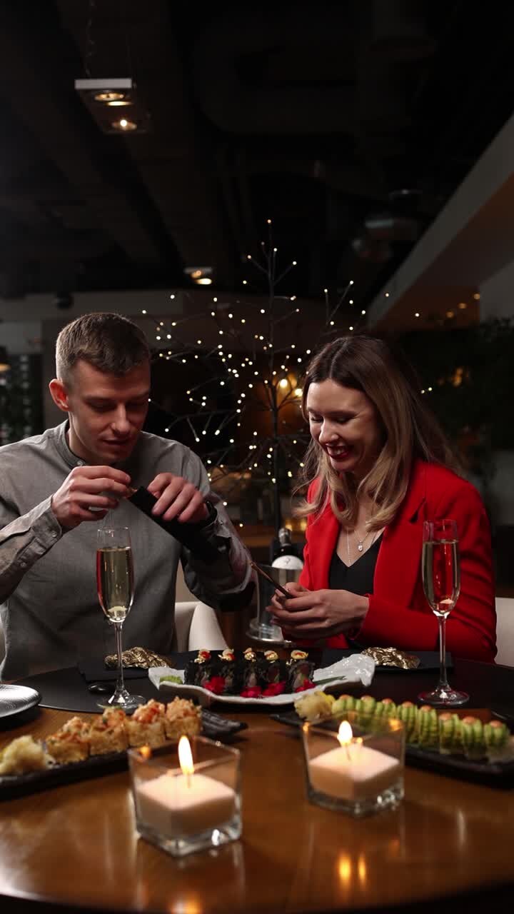 jantar de sushi romântico.