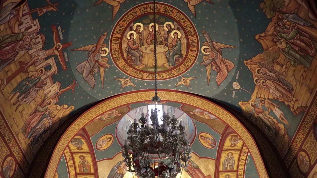 в румынской церкви