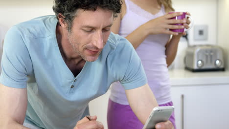 couple using a smartphone