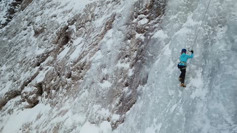 escalada en hielo en eslovenia en los alpes julianos y el parque nacional triglav