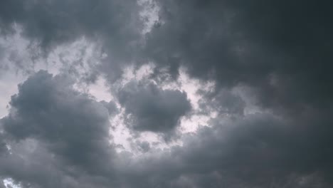 el lapso de tiempo de la tormenta de 6k nubes