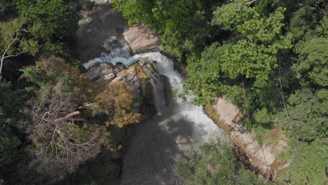 Cascada-De-Ellawala-Cerca-De-Ella-En-Sri-Lanka