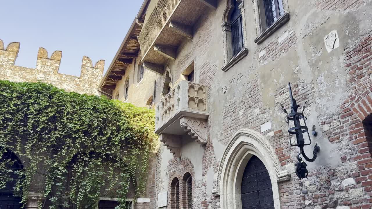 Juliet’s Balcony at Casa di Giulietta in Verona, Italy. Detailed shot of the famous romantic landmark linked to Shakespeare’s Romeo and Juliet