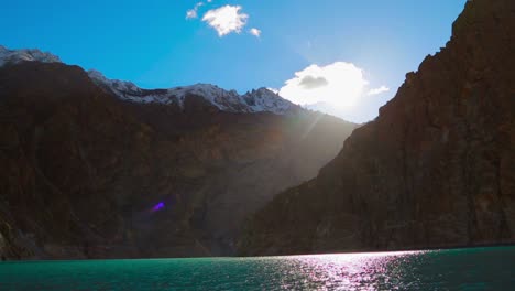 Magnificent-blue-lake-ringed-by-mountains-capped-with-snow,-the-most-spectacular-mountain-view-with-lake