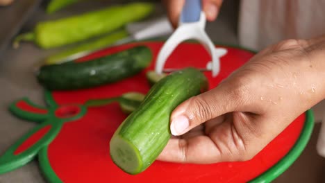 preparing cucumber