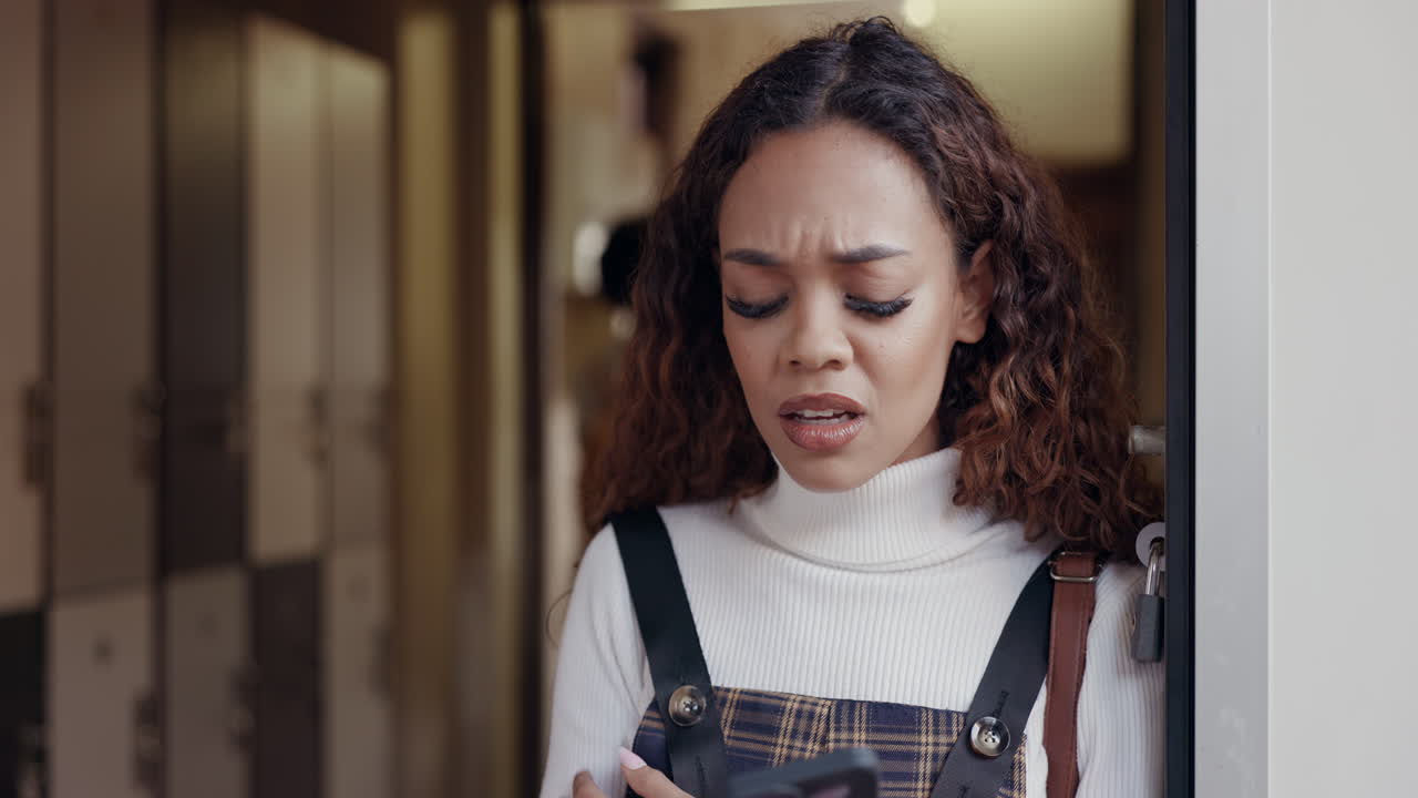 Bullying, message and phone of a student