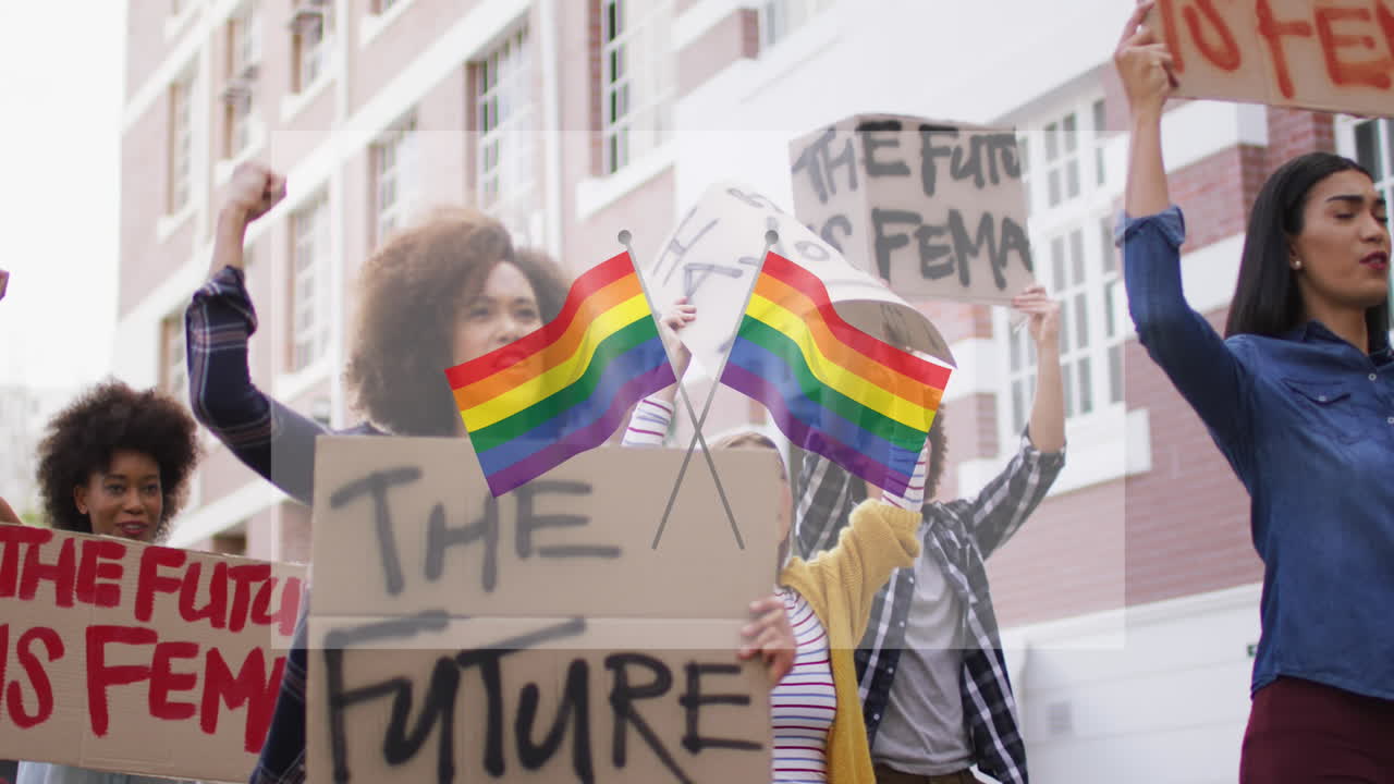 animación de banderas arco iris sobre diversos manifestantes con pancartas