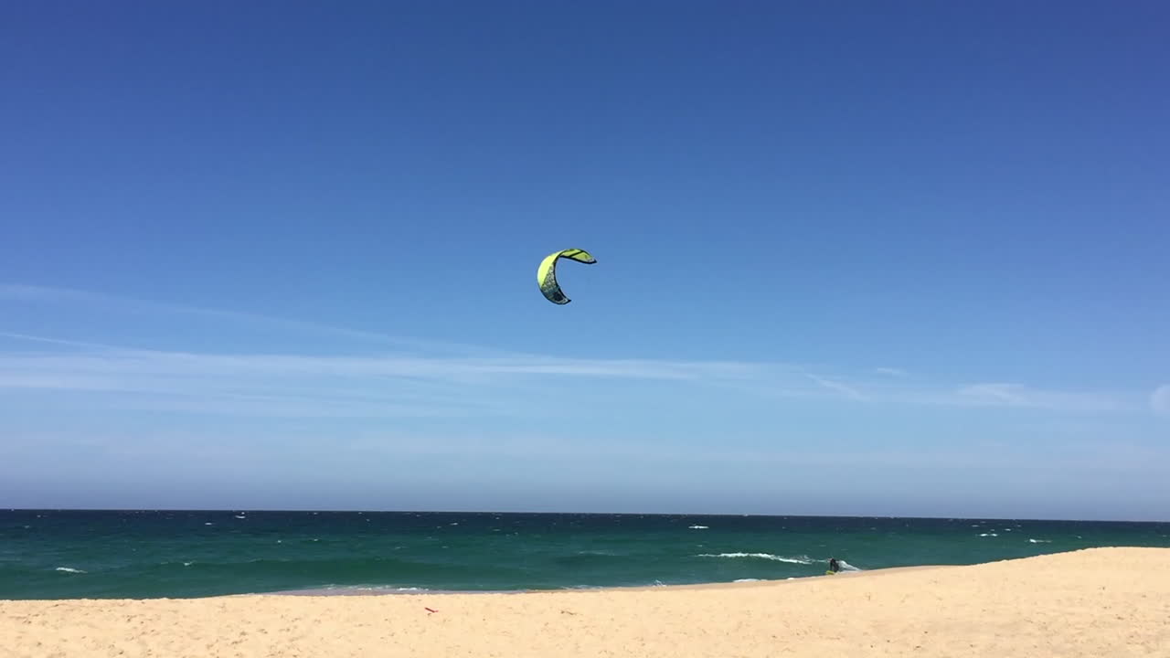 Kite at Santa Cruz' beach
