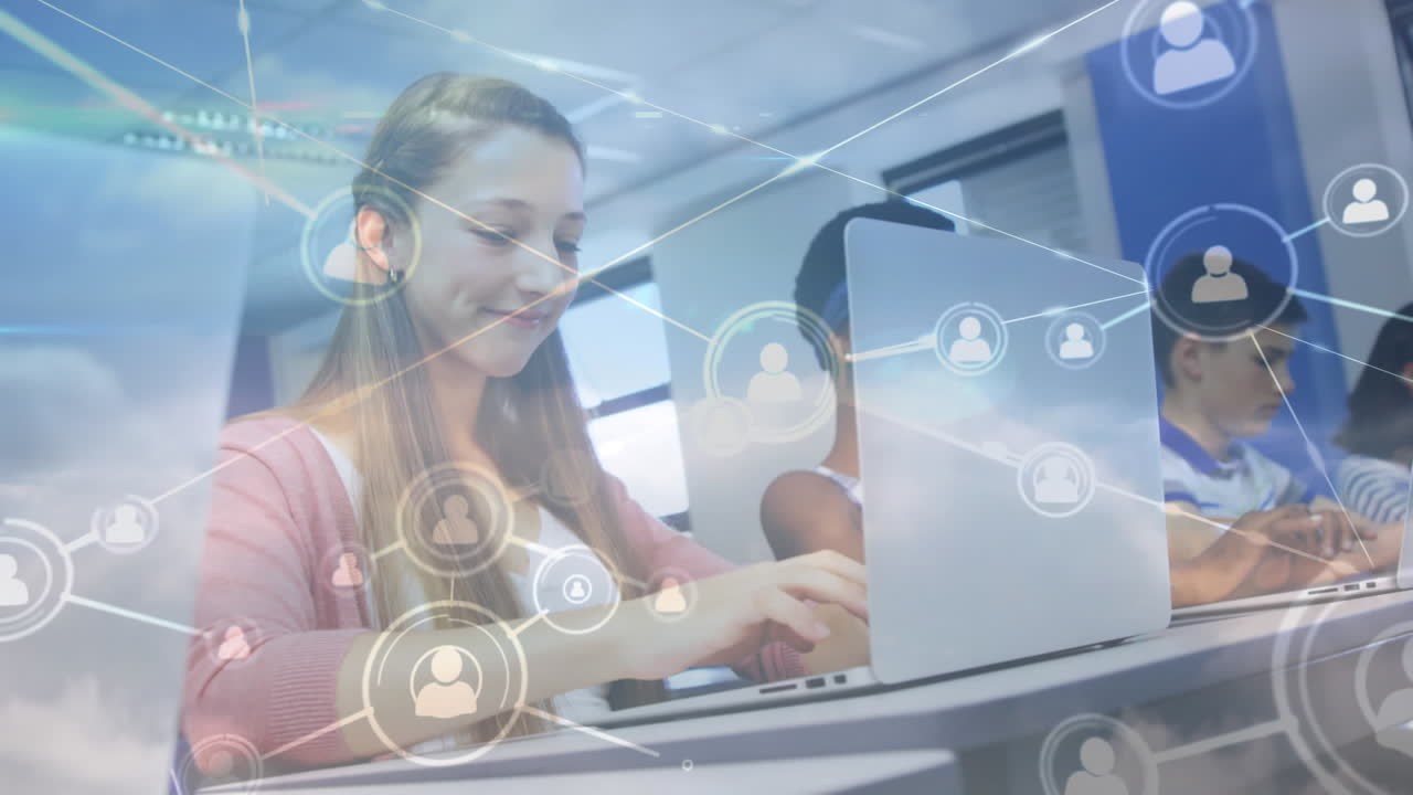 animación de redes de conexiones con iconos sobre niños de escuela que usan computadoras portátiles