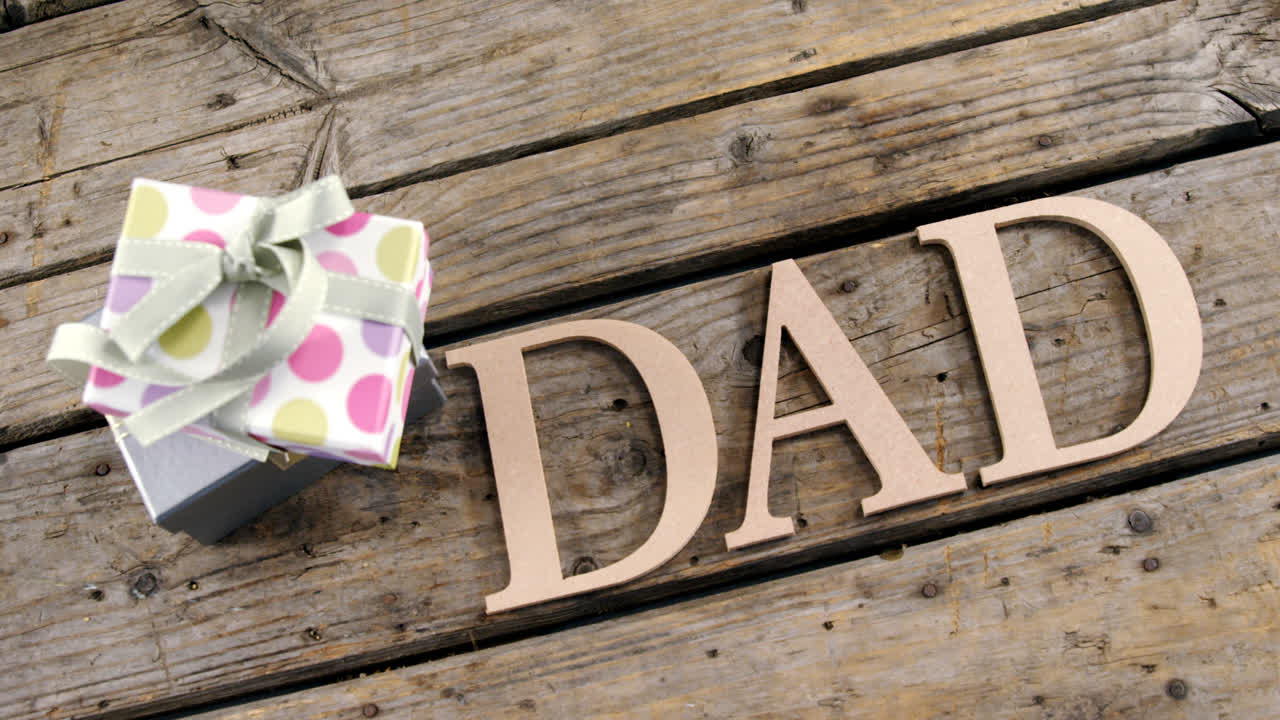 Text dad with gift boxes
