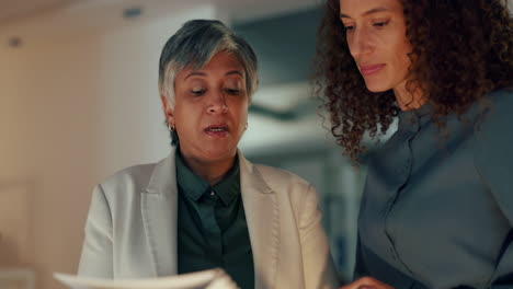 mujeres de negocios nocturnos, documento