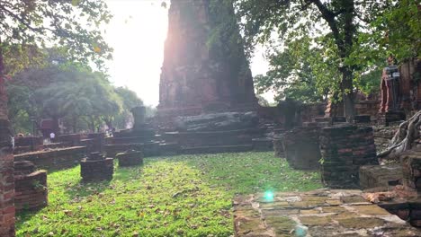 Ruinas-De-Templos-Budistas-En-Tailandia