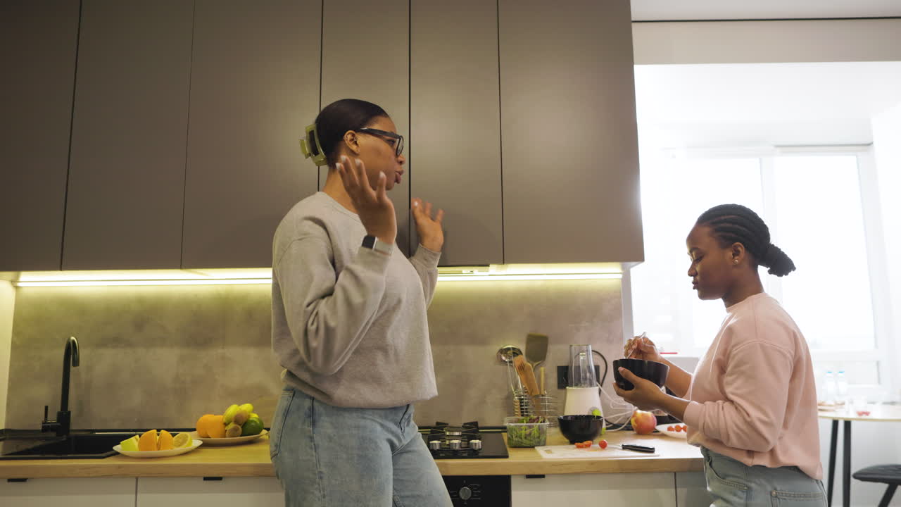 Women talking in the kitchen