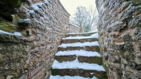 las ruinas de pirita convet en tallin, estonia