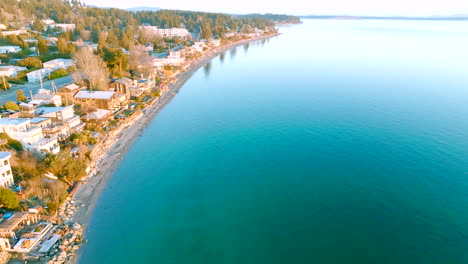 Cordova-Bay-in-Victoria,-BC-at-Sunrise