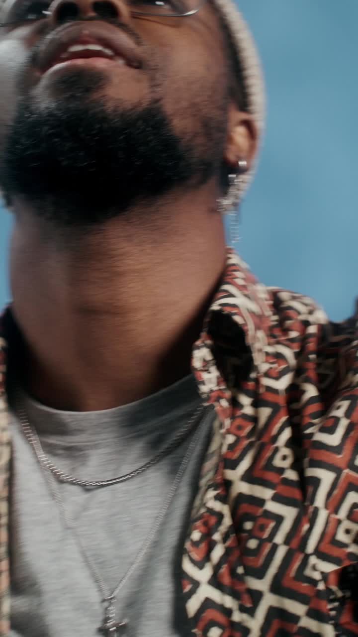 retrato en primer plano de un hombre elegante