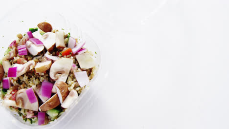 Chopped-vegetables-in-bowl