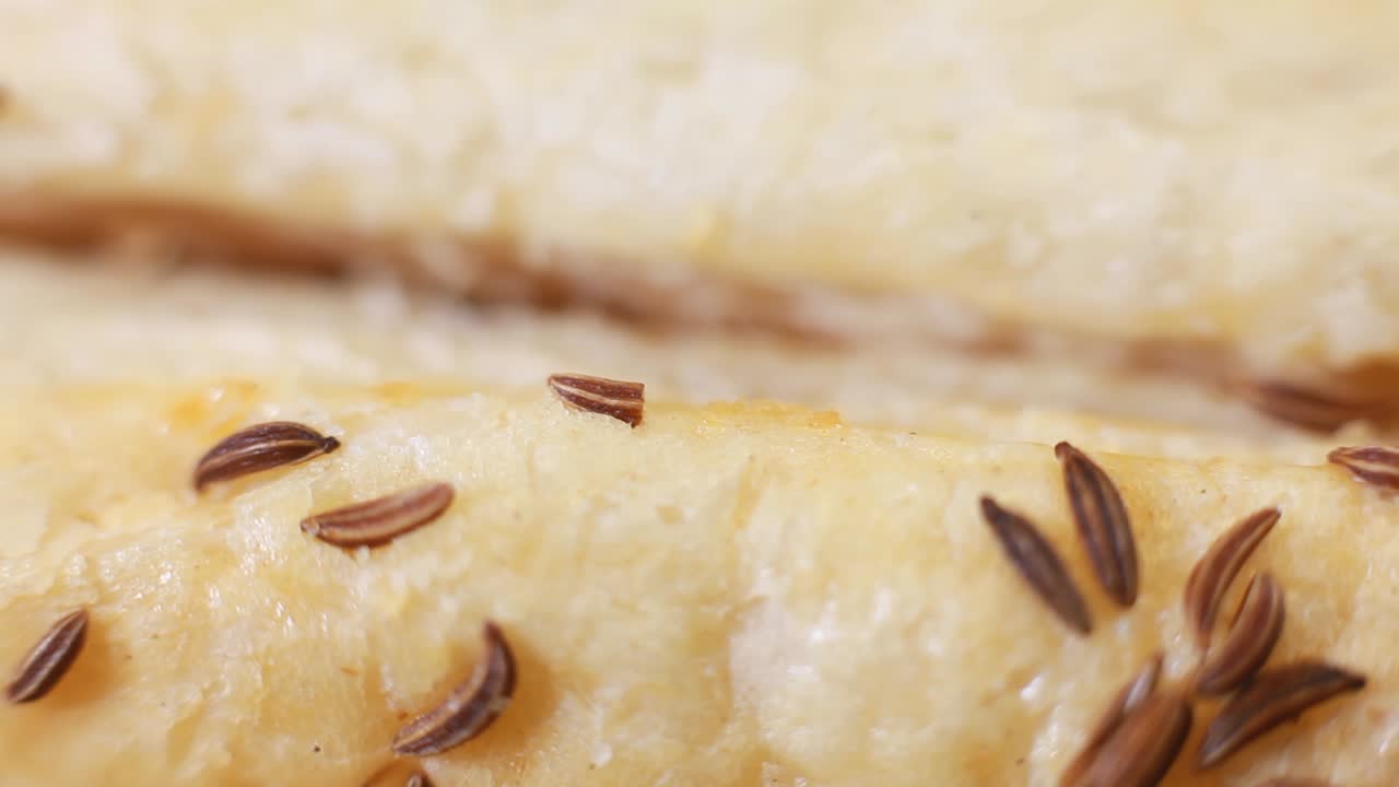 espolvorear el comino con pan