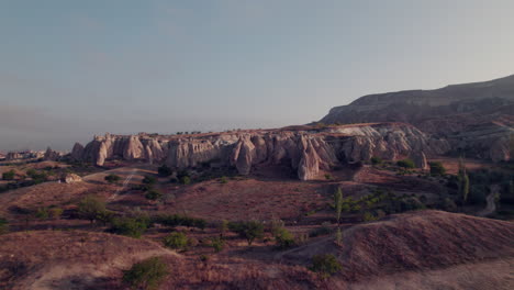 Kappadokiens-Feenkamine-Bei-Sonnenaufgang.-Tourismus-In-Der-Türkei