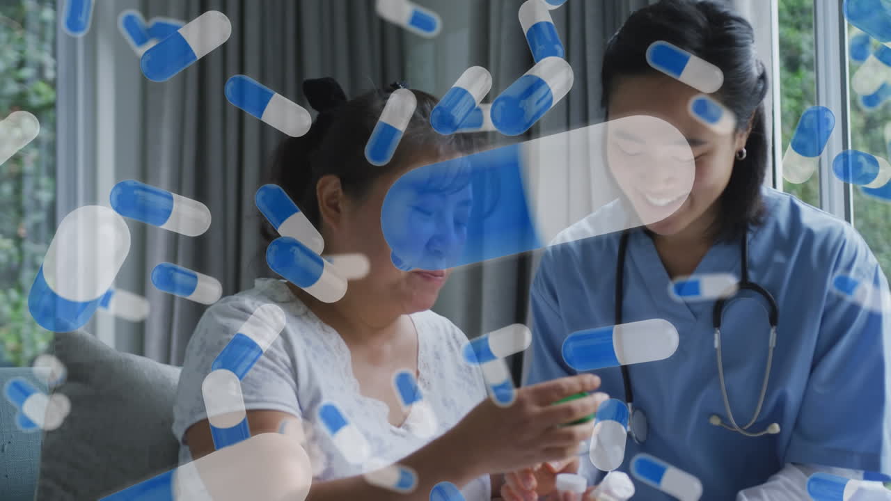 아시아 여성 의사 와 환자 위 에 있는 알약 아이콘 의 애니메이션