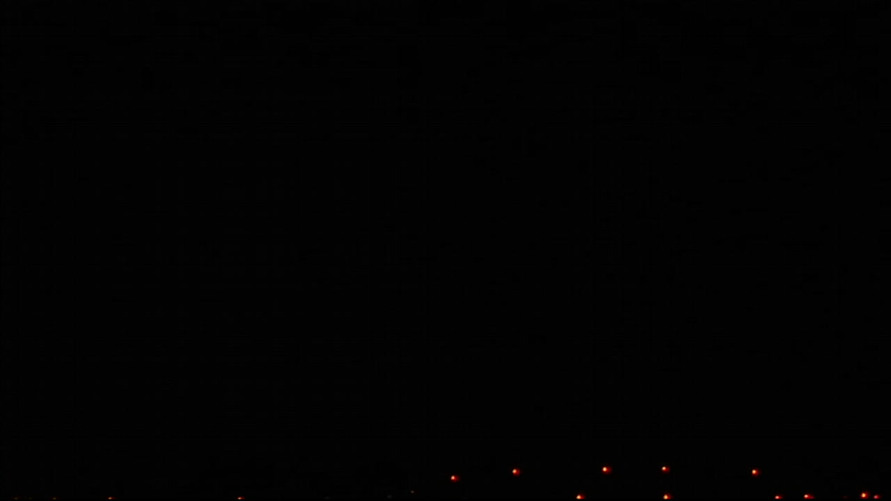 번개가 언덕을 비추다 1