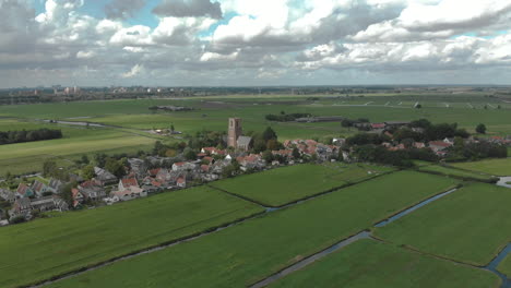 Luftanflug-Auf-Das-Dorf-Ransdorp-Vor-Den-Toren-Amsterdams