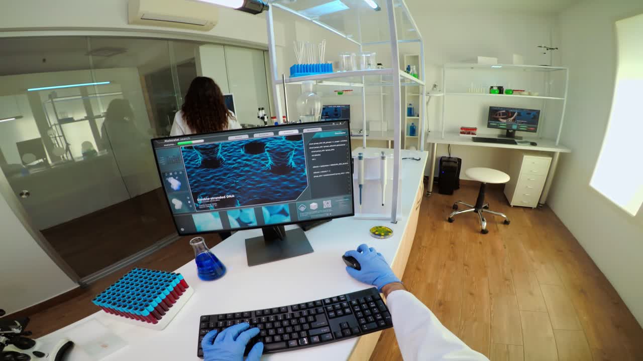 Científico trabajando en un laboratorio