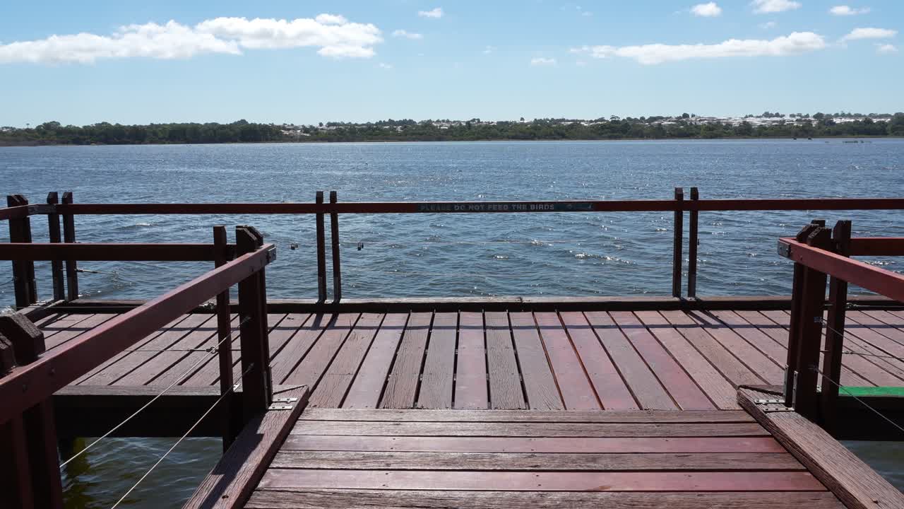 Lake Joondalup optaget fra Neil Hawkins Park i Perth, Australien.