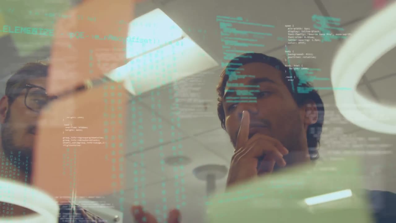 animación del procesamiento de datos sobre diversas personas de negocios en la oficina