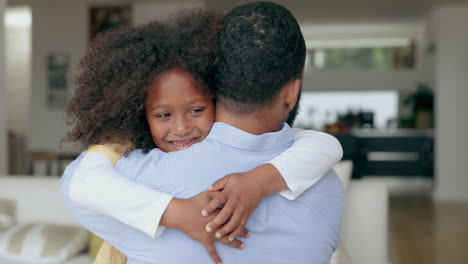 amor, hijo o padre en casa para abrazar con una sonrisa