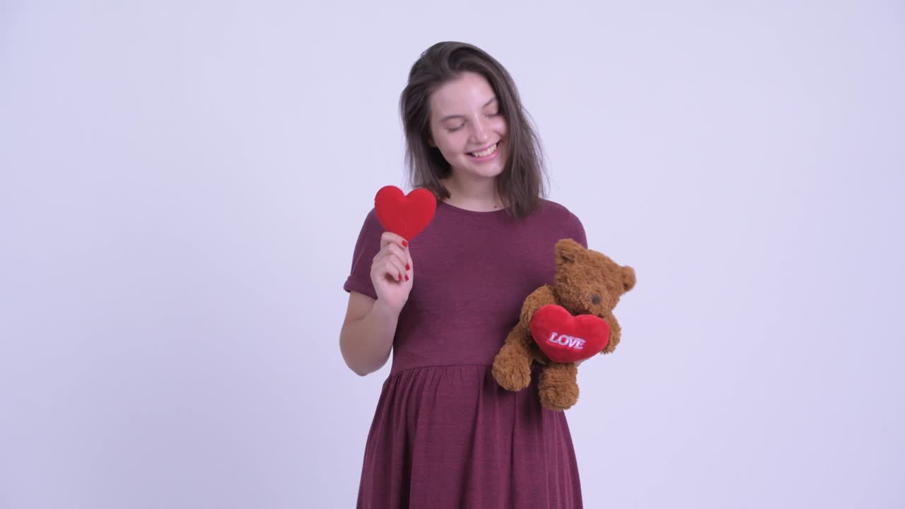 행복한 젊은 아름다운 임신한 여성