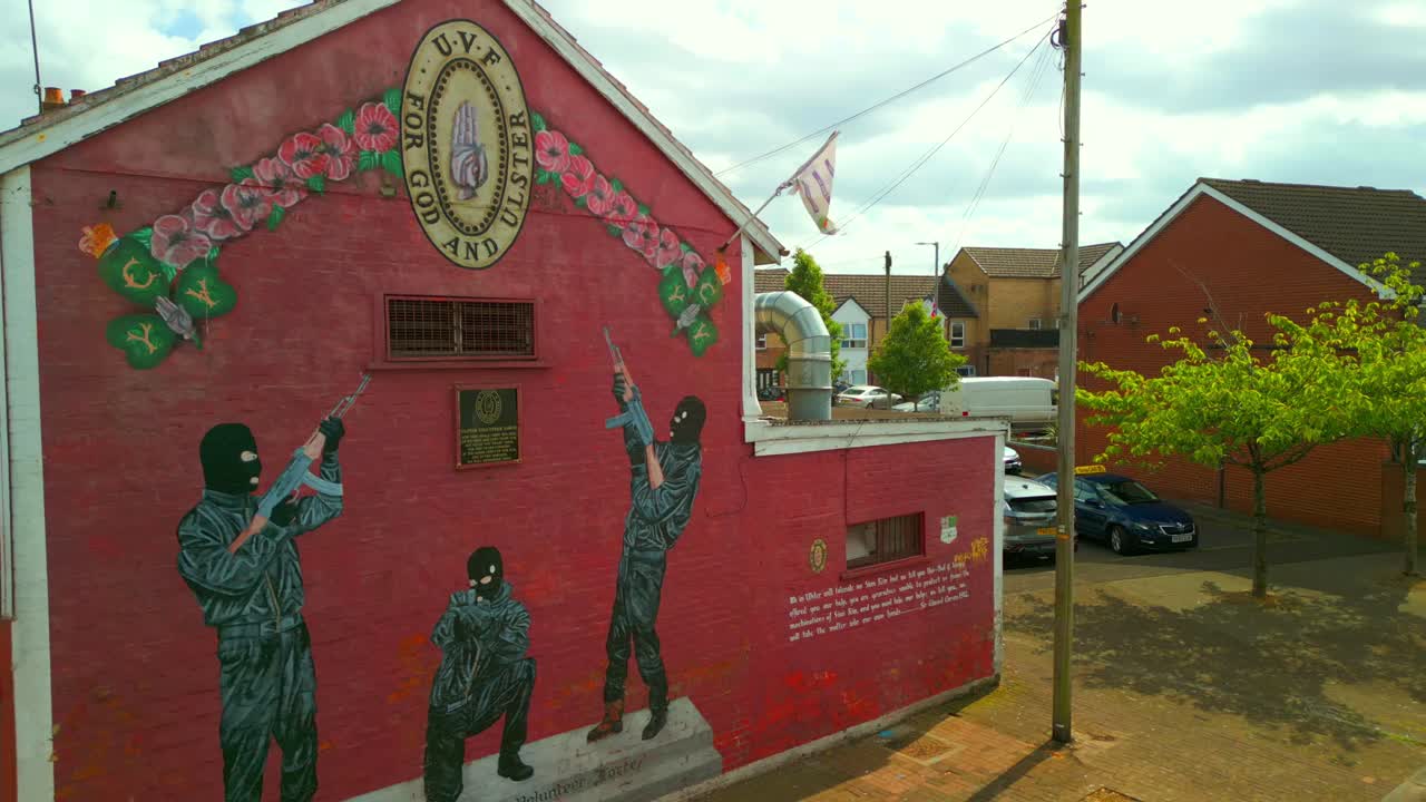 Reversing aerial video of a UVF political mural in East Belfast, Norhern Ireland. Filmed in 4K, 60FPS and with Rec709 color.