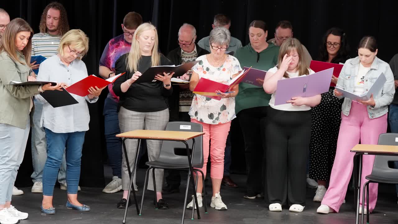 Friendships, stage props, script reading, performance creative lifestyles