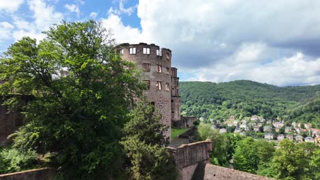 Heidelberg-Castle-with-Neckar-river,-Baden-Wuerttemberg,-Germany