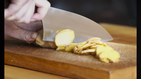 cutting ginger