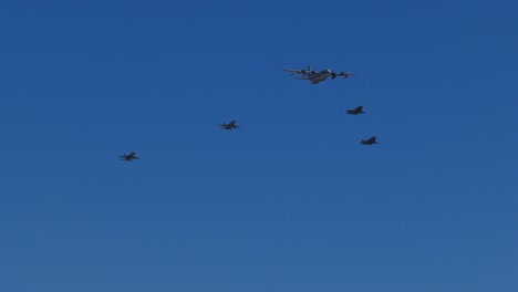 Reabastecimiento-Aéreo-De-Aviones-Militares---Cielos