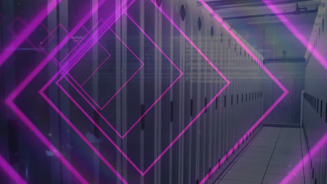 animación del túnel con formas de neón sobre el procesamiento de datos y la sala de servidores