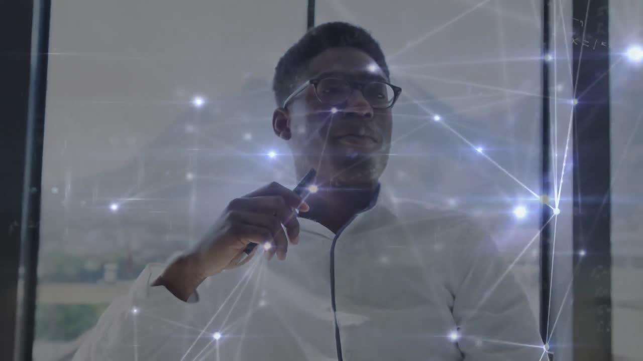 animación del procesamiento de datos sobre hombres afroamericanos