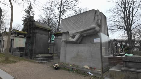 oscar wilde's tomb, grave in pere lachaise cemetery paris