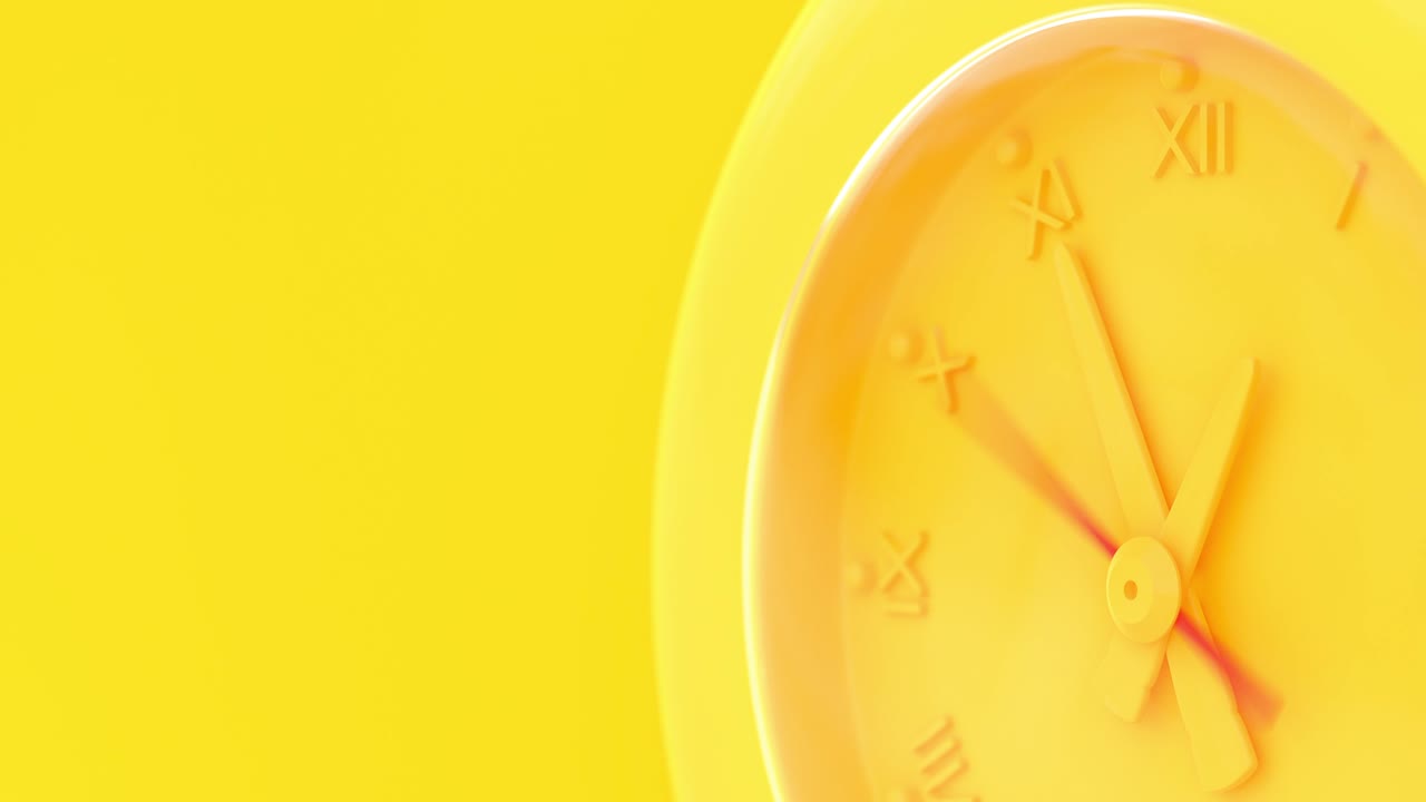 黄色い目覚まし時計 始まる