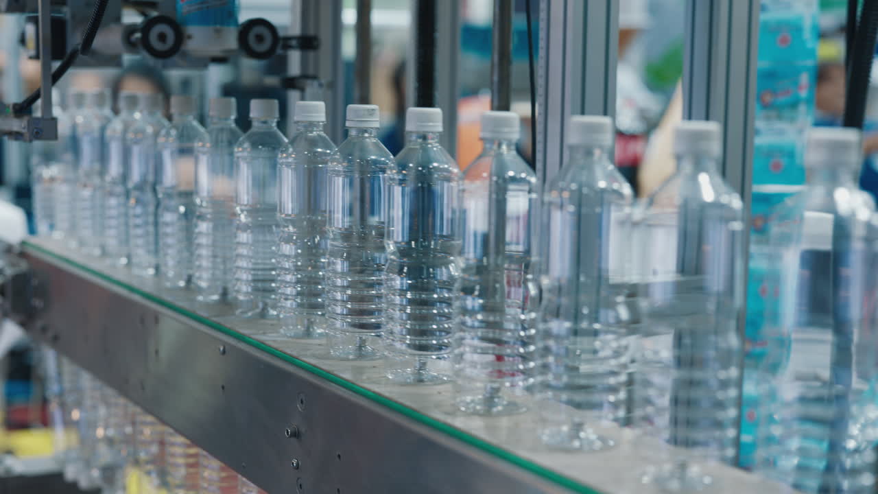 자동화 된 물 병 생산 라인