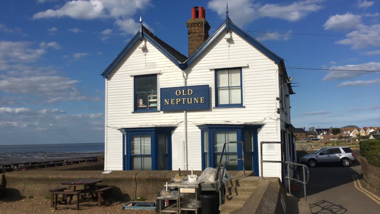 A beachside public house closed due to the coronavirus shutdown.