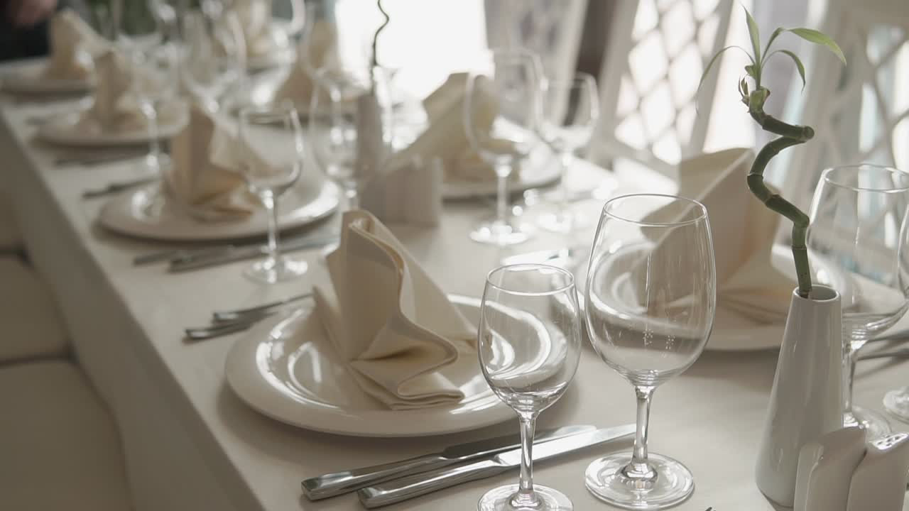 decoración elegante de la mesa